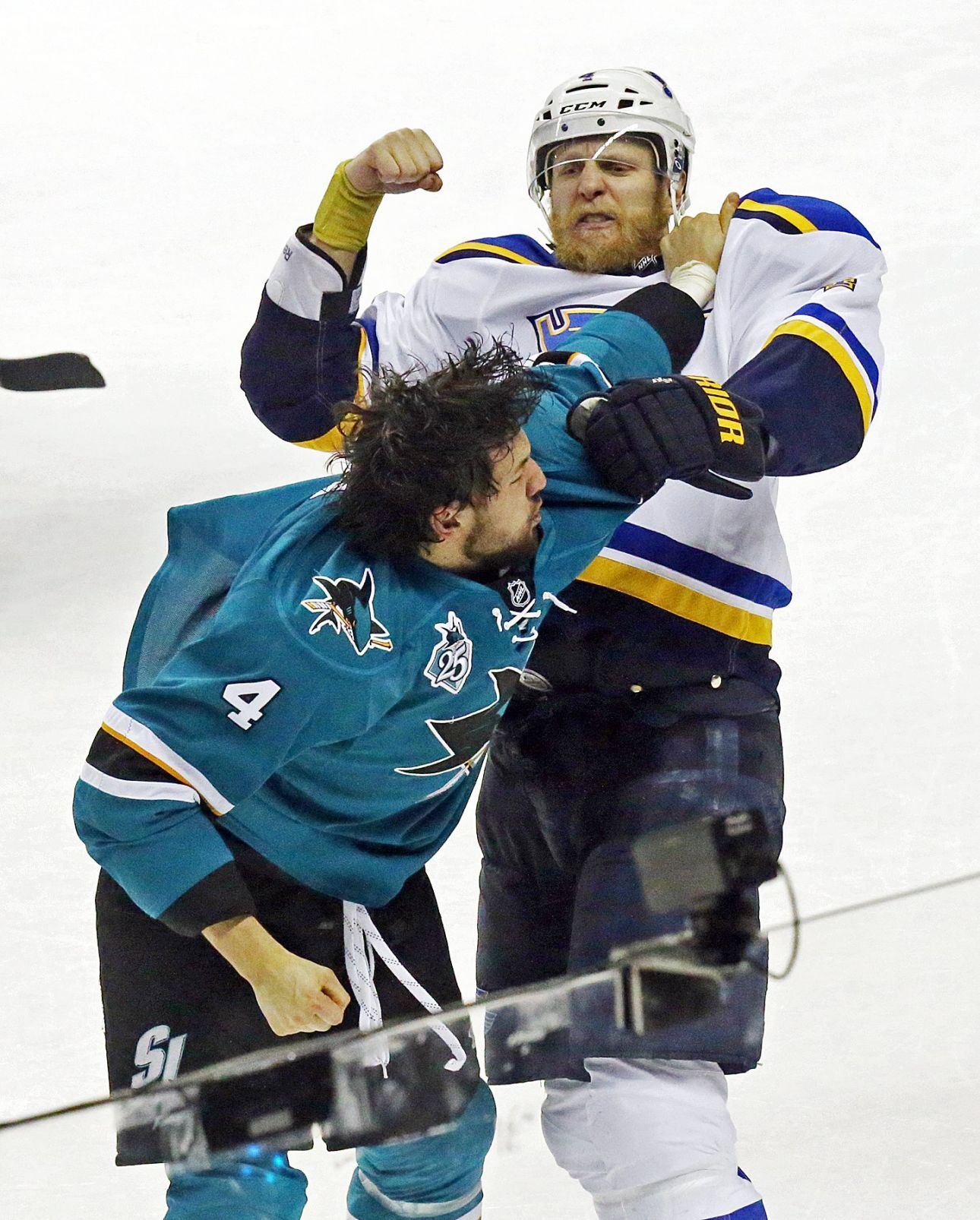 Blues and Sharks square off for Game 4 in San Jose